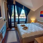 мансарда с фантастични гледки и две спални Csepelare