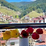 мансарда с фантастични гледки и две спални