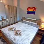 мансарда с фантастични гледки и две спални Apartman *