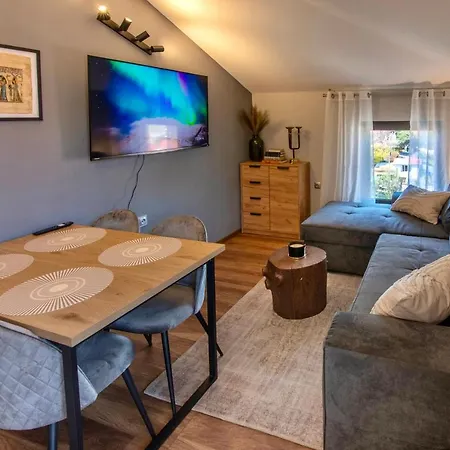 мансарда с фантастични гледки и две спални Appartement