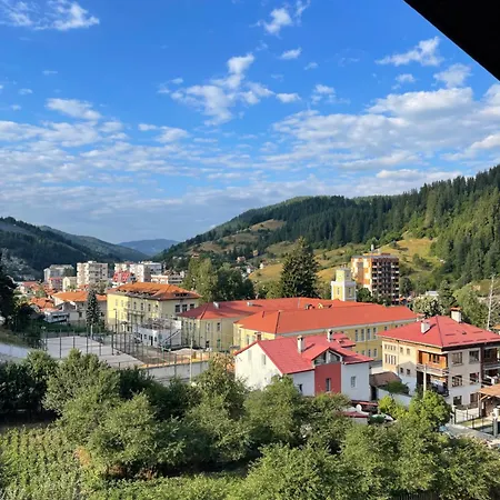 Appartement мансарда с фантастични гледки и две спални