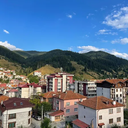 мансарда с фантастични гледки и две спални *