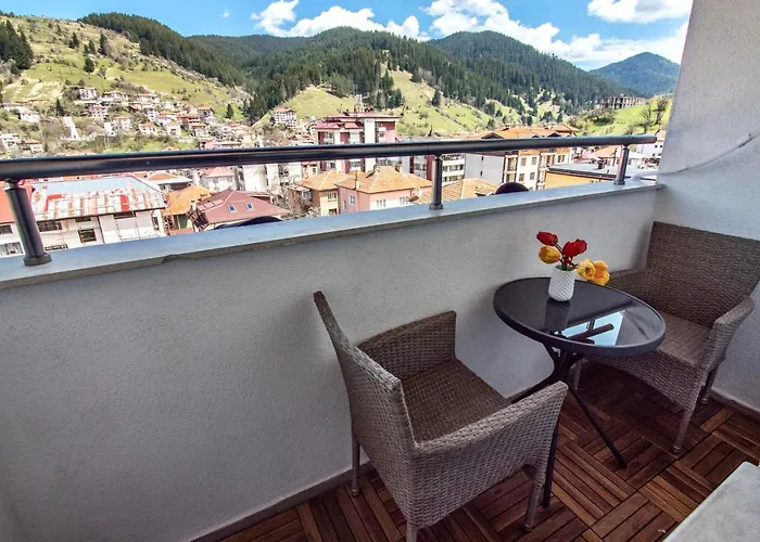 мансарда с фантастични гледки и две спални *