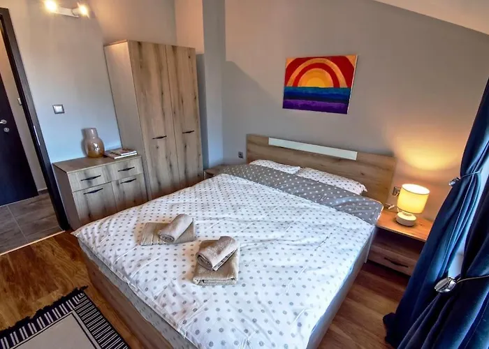 мансарда с фантастични гледки и две спални Apartment *