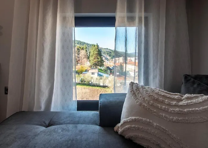 мансарда с фантастични гледки и две спални Apartment *