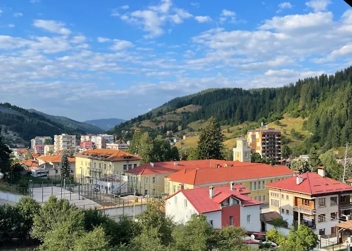 Apartment мансарда с фантастични гледки и две спални